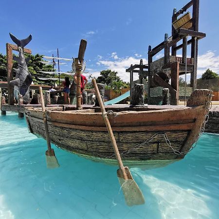 Port Royale Waterpark Resort Dumaguete City Bagian luar foto